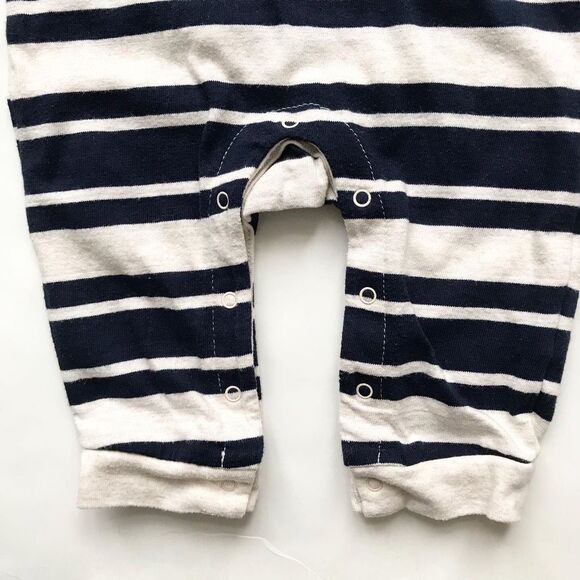 Old navy stripe Shaw neck  jumpsuit EUC  6-12 months - Picture 4 of 6